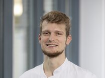 Dr. Raphael Raut