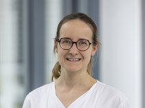 Dr. Maren Hieber