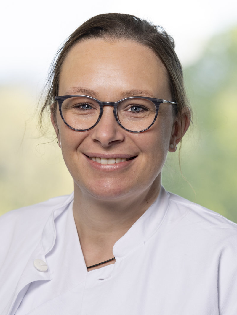 Dr. Anna-Lena Hillebrecht Dr. Anna-Lena Hillebrecht
